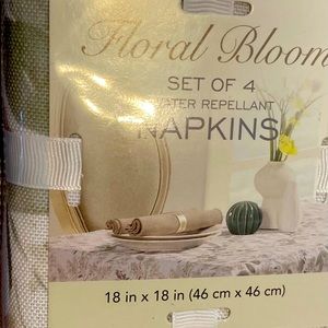 Color drift floral bloom napkins 4 pack